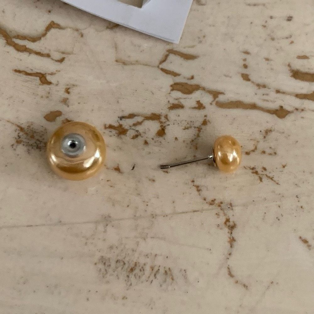 Yellow pearl earrings - Picture 3 of 7